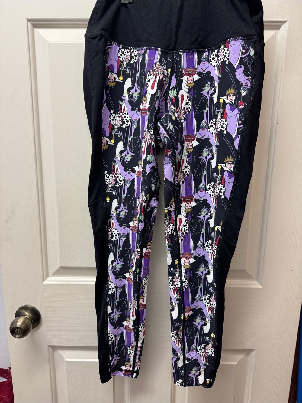 torrid Black and Purple Villain Print Leggings